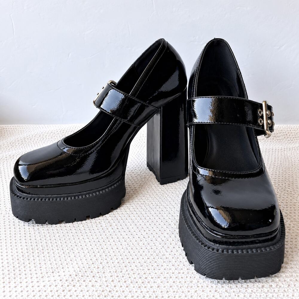 NWOB Forever 21 Black Patent Platform Mary Jane Pumps - Size 7.5